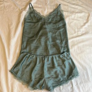 Victoria’s Secret Sleep Set